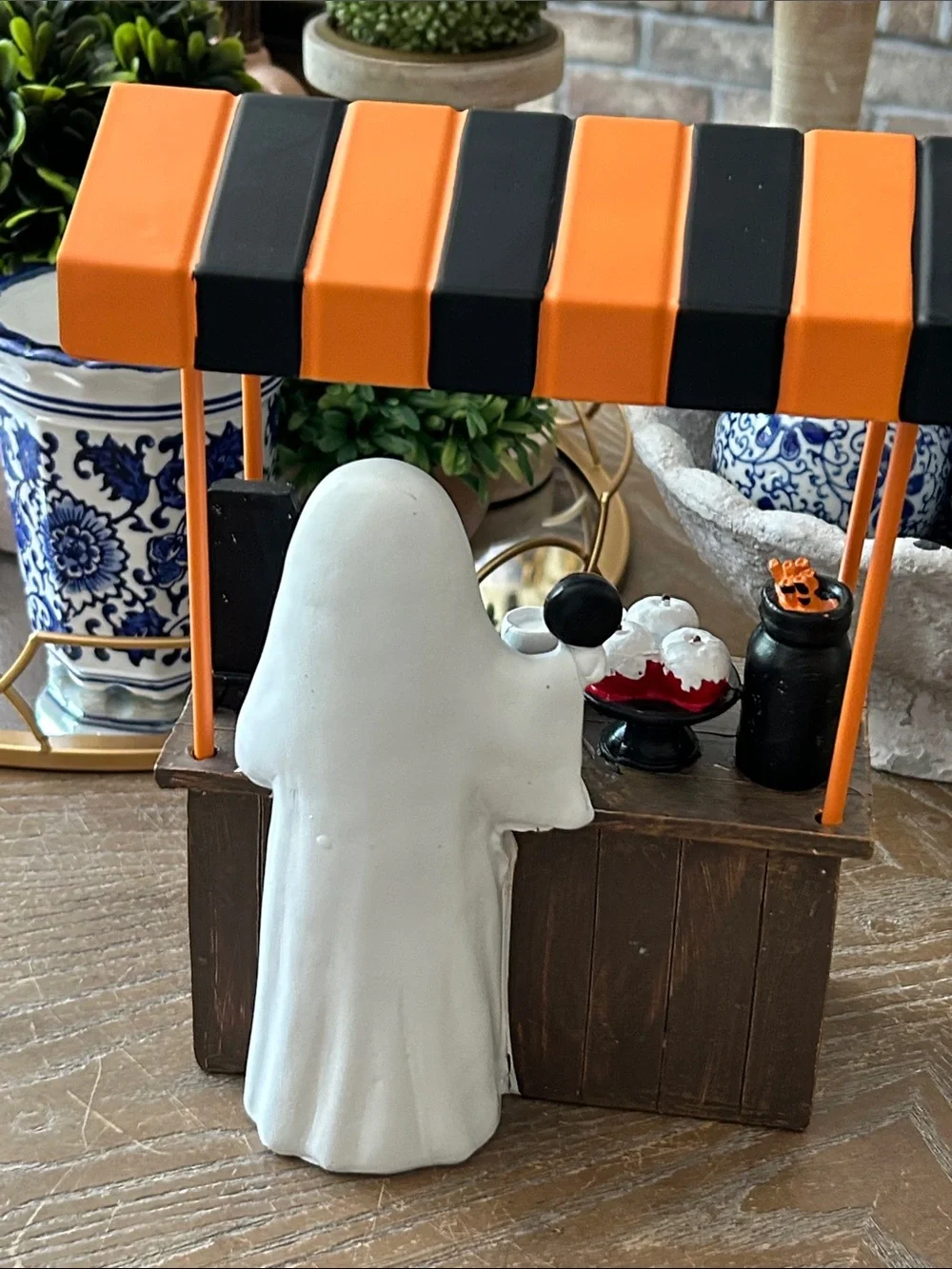N/A simply spooktacular